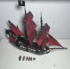 LEGO Pirates of the Caribbean: Queen Anne's Revenge (4195) 99% Complete