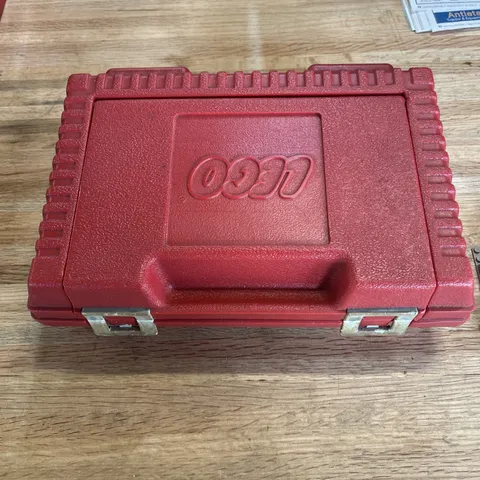 LEGO - Carrying Storage Hard Plastic Case - Red Flip Top - Vintage 1984