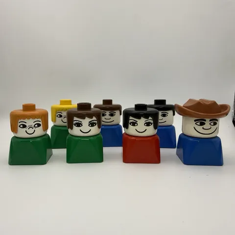 Duplo Lego Vintage Chunky Square Base People Lot of 7 Figures