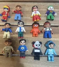 Duplo Lot Of (12) Figure People Pieces Minifigures Mixed Men Women Pirate Ryan’s