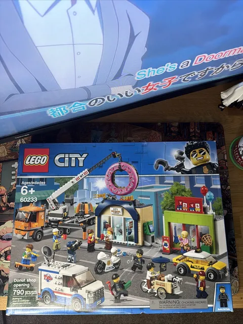 Lego City Set 60233 Donut Shop Opening Retired Sealed Set
