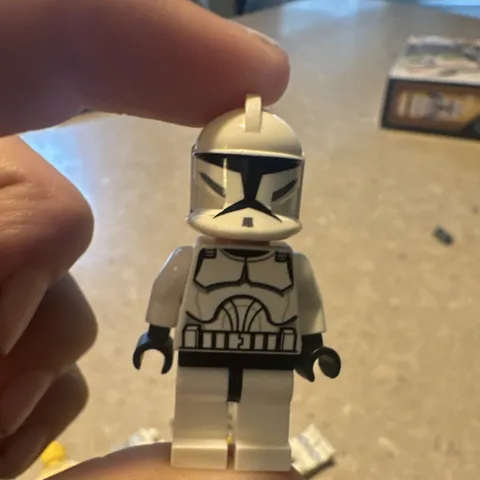 LEGO Star Wars Clone Trooper Minifigure with Helmet Black Hands 1pc