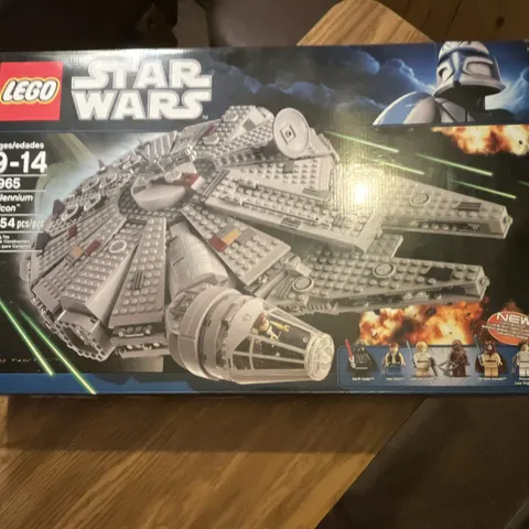 LEGO Star Wars 7965 Millennium Falcon Complete Set 1254pcs Minifigure 9-14