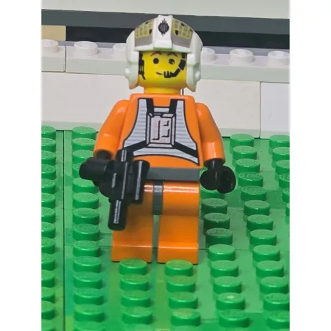 LEGO Star Wars Rebel Pilot Y Wing Minifigure - SW033a