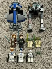 LEGO Star Wars Clone and Jedi Lot - 8 Minifigures and 2 Battle Pack Builds