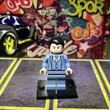 LEGO Bruce Wayne Sand Blue Suit Minifigure 6860 2012 Genuine Figure