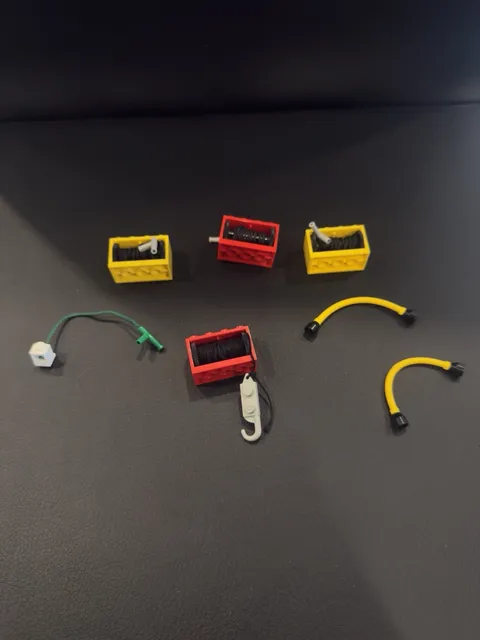 4x LEGO String Reel Red, Yellow And Fire Yellow + Accessories
