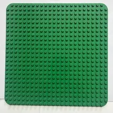 LEGO DUPLO Baseplate 15x15” Square Rounded Corners Green Building 34278 READ GUC