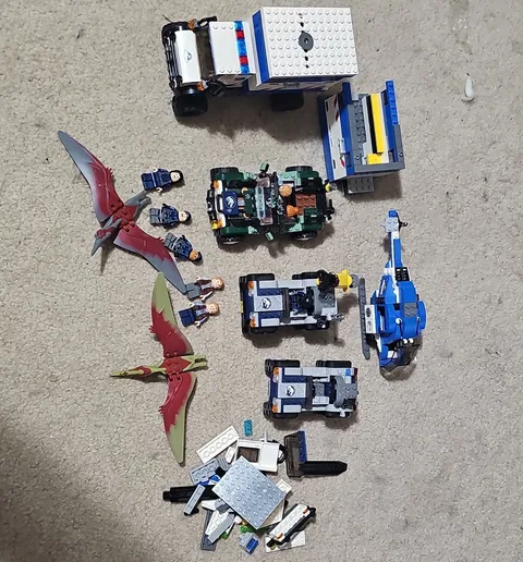 LEGO Jurassic World Vet Unit Bulk Lot Vehicles, Helicopter & Pteranodons