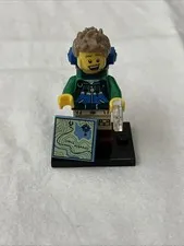 LEGO Hiker backpacker complete compass map Collectible Series 16 minifigure CMF
