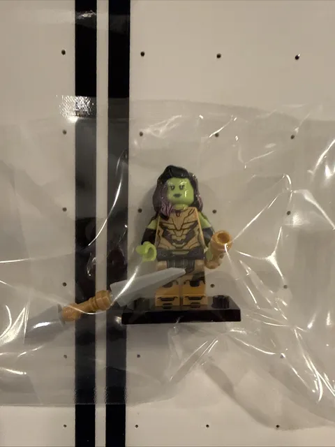 LEGO MINIFIGURES: Marvel Studios Gamora