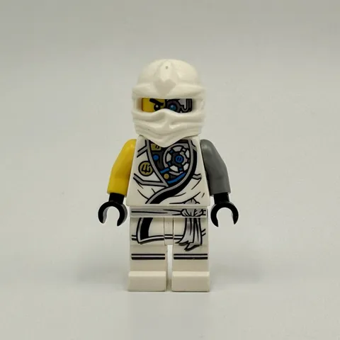 LEGO NINJAGO Tournament of Elements Zane Battle Damage NJO0228 Tournament Robe