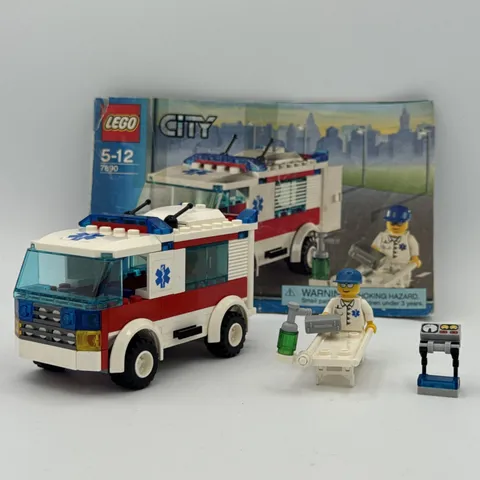 LEGO CITY: Ambulance (7890) 100% Complete w Minifigures & Instructions