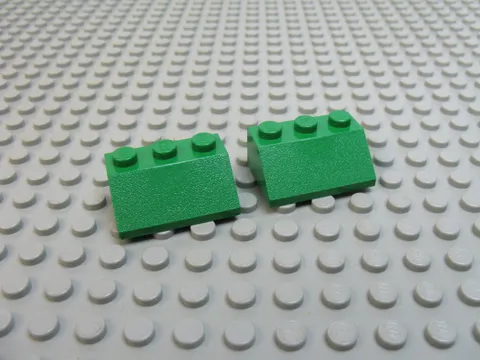 2x LEGO Green Slope 42 2 x 3 Studios 1394 4707 #3038