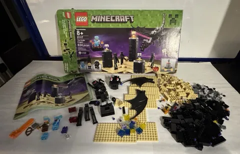 LEGO Minecraft 21117 THE ENDER DRAGON - 100% Complete with Instructions