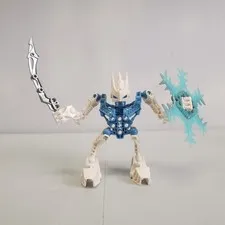 LEGO Bionicle Agori: Metus Set 8976 Complete Figure With Weapons 