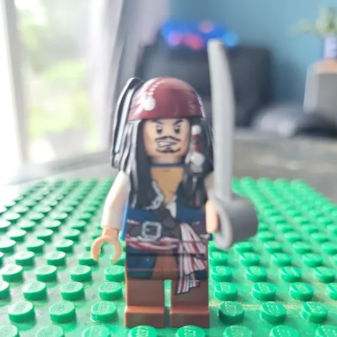Lego Jack Sparrow Pirates of the Caribbean Minifigure + Cutlass poc001 For 4183