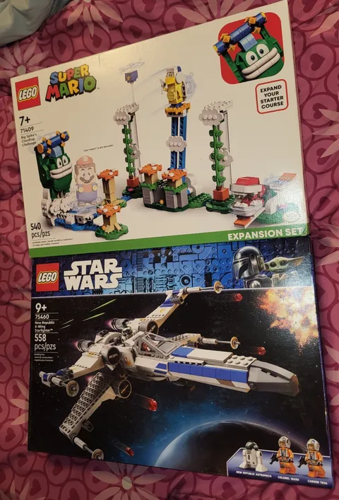 LEGO Star Wars 75460 + Lego Super Mario 71409 Legos 