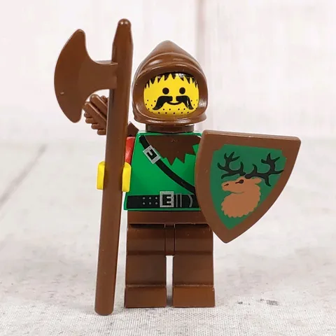 LEGO Minifigure Castle Dark Forest Forestman 4 - Brown Legs cas010 - 6024 6079