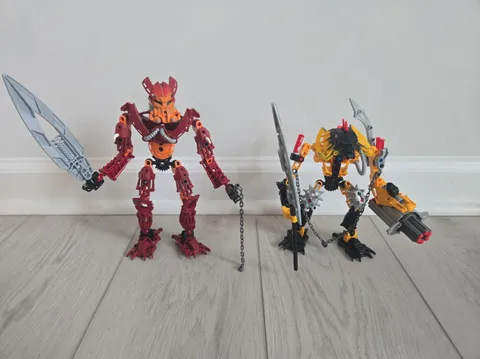 LEGO Bionicle 8911 Toa Mahri Jaller And 8912 Hewkii Toa Mahri 