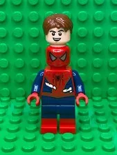 LEGO Marvel Spider-Man 2 minifigure Silver Webbing Costume Tears 76321