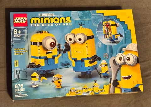 LEGO MINIONS -- BRICK-BUILT MINIONS AND THEIR LAIR BRAND NEW RETIRED SET 75551