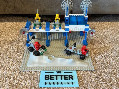 Lego Space Supply Station 6930  Rare City Town
