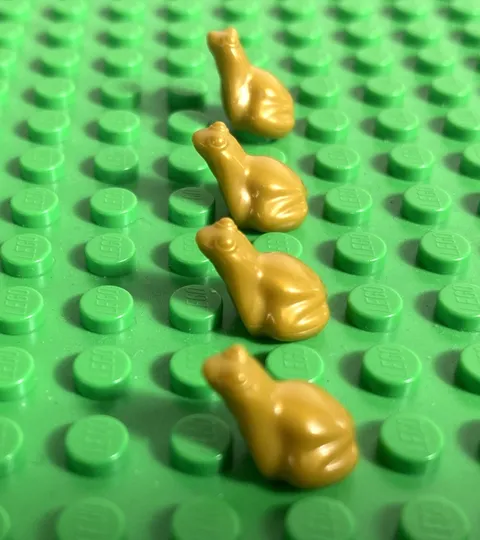 LEGO Lot of 4 Pearl Gold Frogs Animal Minifigures CMF