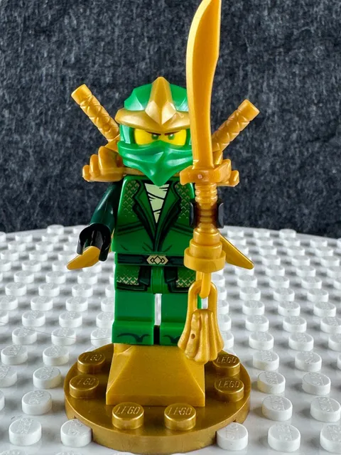 LEGO Ninjago Lloyd ZX NJO0065 Gold Armor Sword Weapons Retired Minifigure