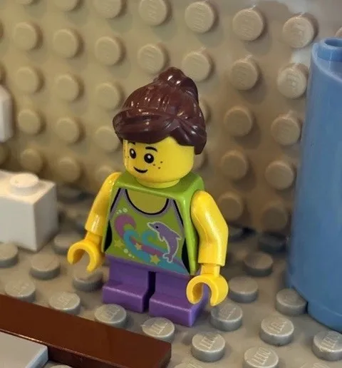 Lego Minifigure Surfer Girl - twn265