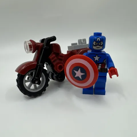 LEGO Captain America Minifigure Retired 76017 sh0106 Marvel Super Heroes Mint