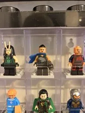 LEGO Super Heroes Minifigure Valkyrie - Gray Suit (Genuine)