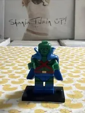 MARTIAN MANHUNTER LEGO MINIFIG justice society of america league molded cape