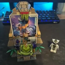 LEGO NINJAGO: Rattla Shrine (850445) no Manual, Card And Minifig Retired
