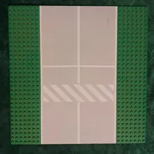 Lego Base Plate 2358 - Green / Gray Road with Crosswalk - 32x32 Stud