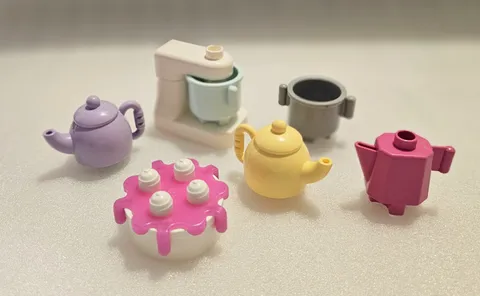 Lego Duplo Kitchen Accessories Mixer Teapod Pitcher Cake Lot of 7 Figures