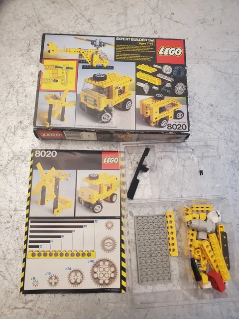 LEGO TECHNIC: Universal Set (8020) Not Complete Missing Parts
