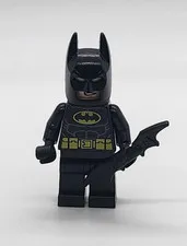 LEGO DC Super Heroes Batman-Black Suit, Yellow Belt Minifigure