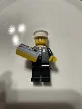 LEGO Minifigure RARE MINT 1978 Classic Police Officer, Series 18 (col18-8)