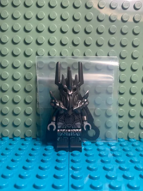 LEGO The Lord of the Rings Sauron Minifigure w/ Cape
