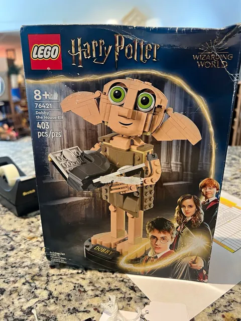 LEGO Harry Potter 76421 Dobby the House-Elf Wizarding World 403 pcs + Separator