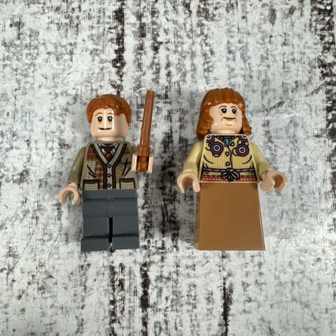 LEGO 75980 - Molly & Arthur Weasley - Harry Potter The Burrow - Genuine