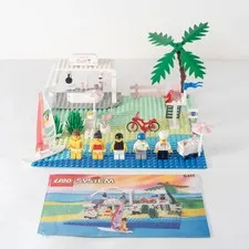 Lego 6411 Bar Coffee on the Beach with Windsurf Paradise Legoland City (1992)