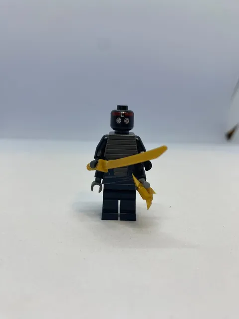LEGO Teenage Mutant Ninja Turtle ROBO FOOT SOLDIER Minifigure w/ 4 arms 79122