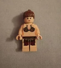 LEGO Star Wars Princess Leia Slave Outfit Minifigure sw0085 (2006) from set 6210