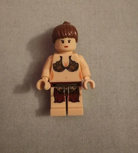 LEGO Star Wars Princess Leia Slave Outfit Minifigure sw0085 (2006) from set 6210