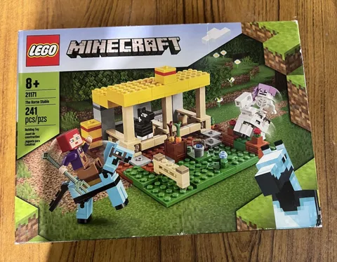 LEGO Retired Minecraft The Horse Stable 21171 Complete Set Boxed 241pc