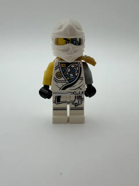LEGO NINJAGO Tournament of Elements Zane Battle Damage NJO0228 Tournament Robe