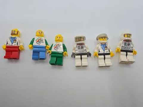 6 Misc Legos Lego People Mini Figures, preowned