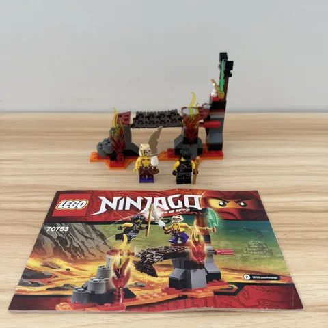 LEGO 70753 NINJAGO Lava Falls 100% complete with Instructions & minifigs